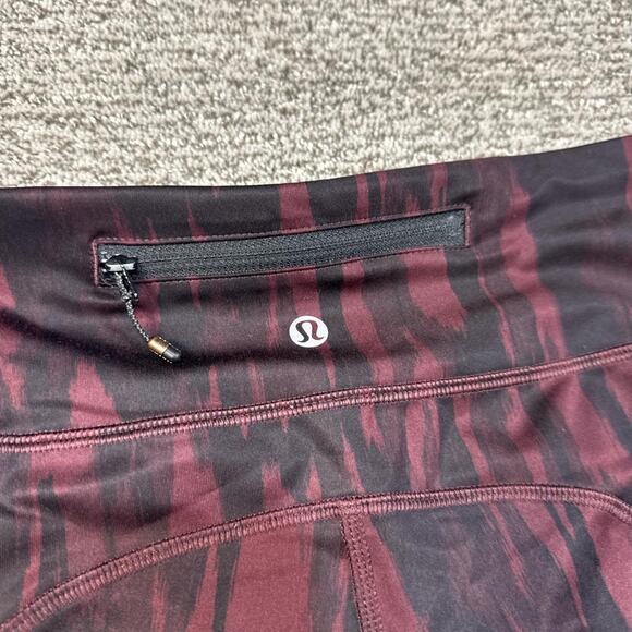 Burgundy and black lululemon leggings - Picture 3 of 4